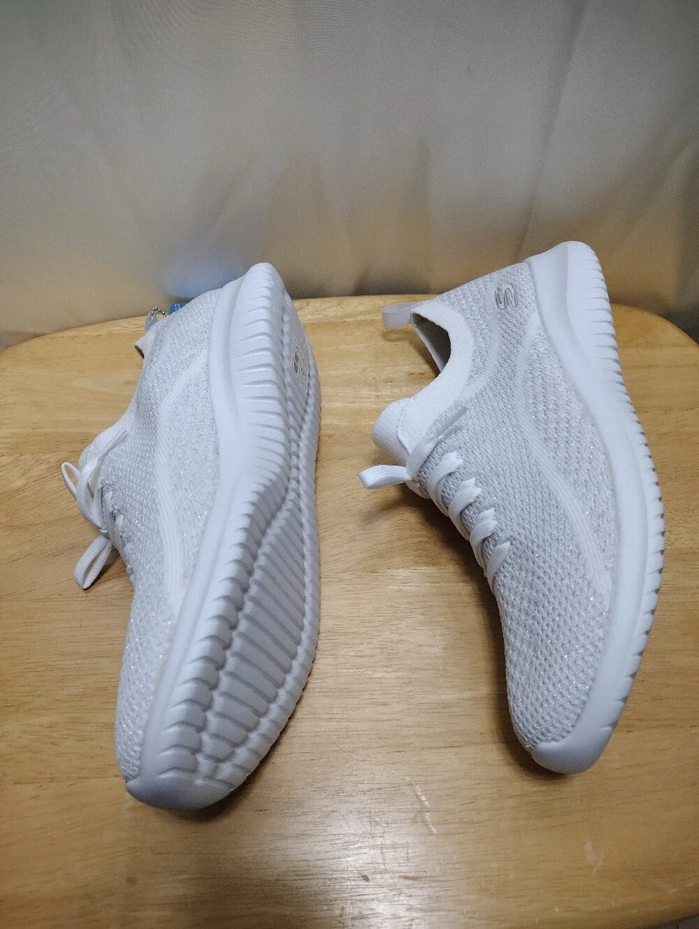 Skechers NEW Women's Ultra Flex - Salutations Shoes in White/Silver Size 10 NWOB